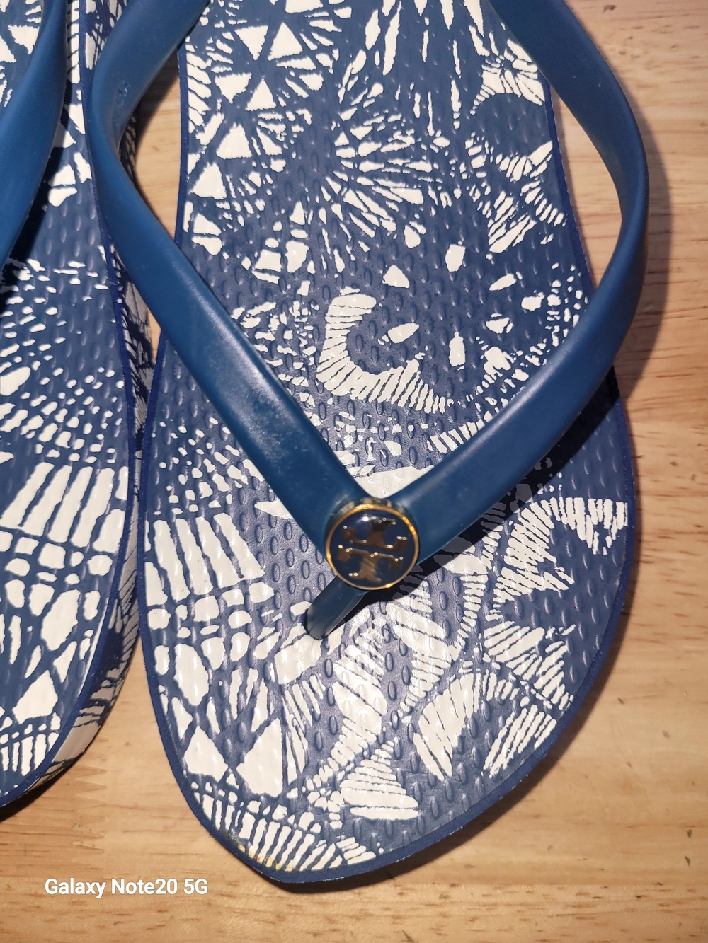 NWOB Tory Burch Blue Logo Flip Flops - Picture 6 of 6